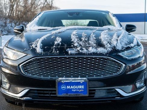 Used 2019 Ford Fusion Titanium image 3