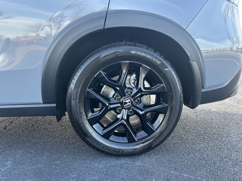 Certified 2025 Honda HR-V Sport image 35