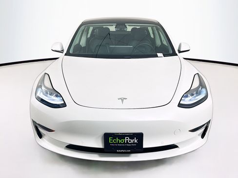 Used 2021 Tesla Model 3 Standard Range Plus RWD image 2