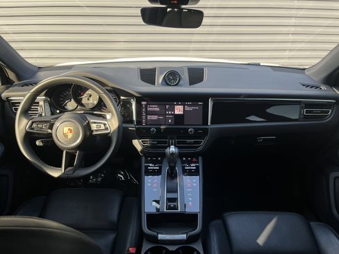 Used 2022 Porsche Macan image 39