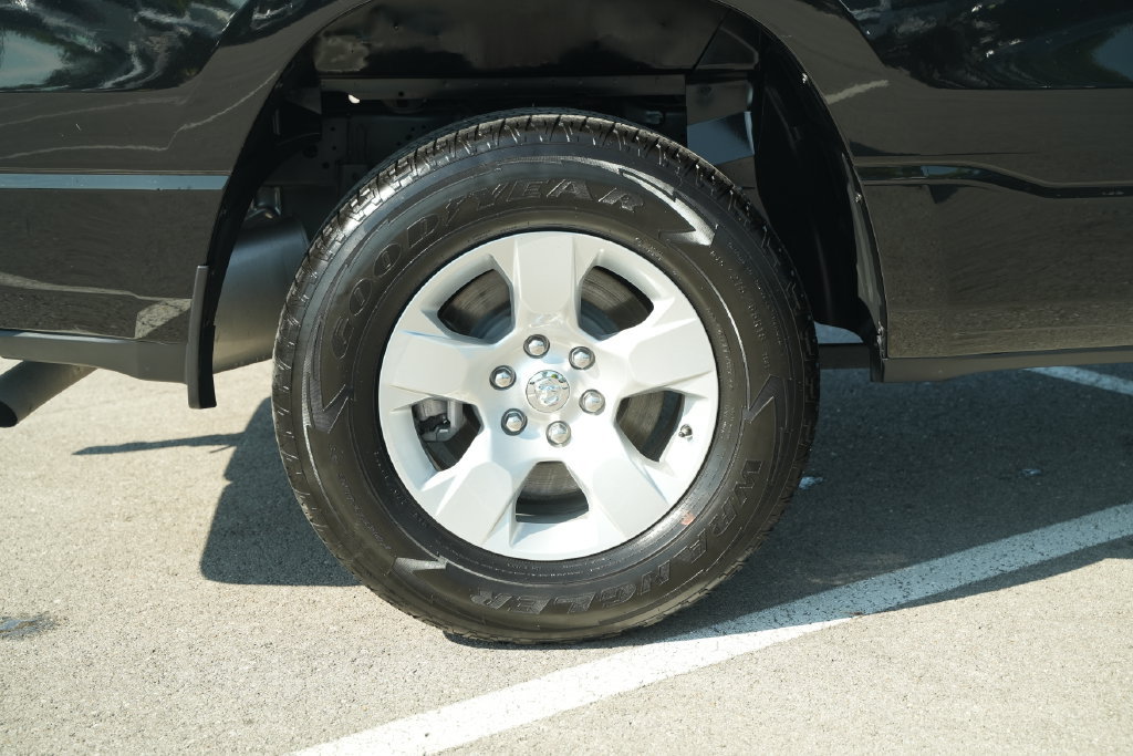 Used 2024 RAM 1500 Big Horn AWD/4WD image 47