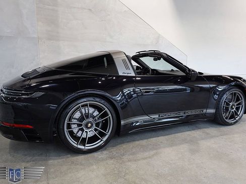 Used 2022 Porsche 911 50th Anniversary Edition image 5