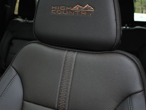 New 2026 Chevrolet Silverado 2500 High Country w/ High Country Premium Package AWD/4WD image 11