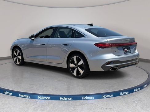 Used 2025 Audi A5 2.0T Premium w/ Convenience Package AWD/4WD image 4