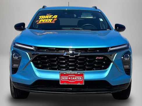 Used 2025 Chevrolet Trax RS w/ Driver Confidence Package image 3
