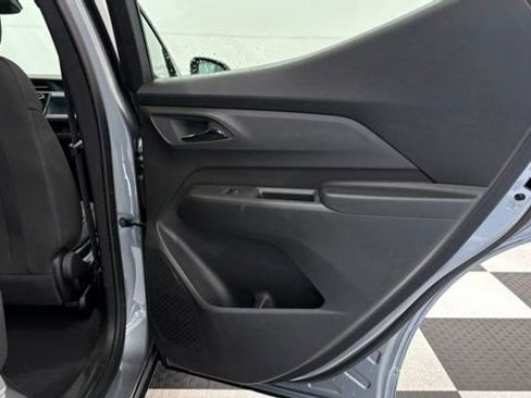 New 2027 Chevrolet Bolt LT w/ Comfort Package image 25