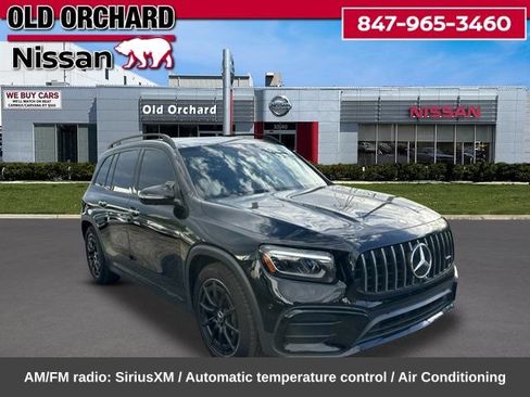 Used 2025 Mercedes-Benz GLB 35 AMG 4MATIC w/ AMG Night Package image 5