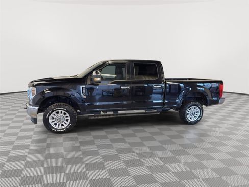 Certified 2019 Ford F250 XLT image 2