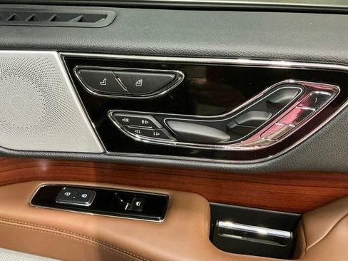 Used 2024 Lincoln Navigator L Reserve AWD/4WD image 21
