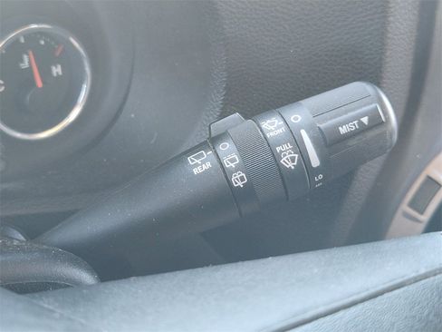 Used 2012 Jeep Wrangler Unlimited Sport image 27