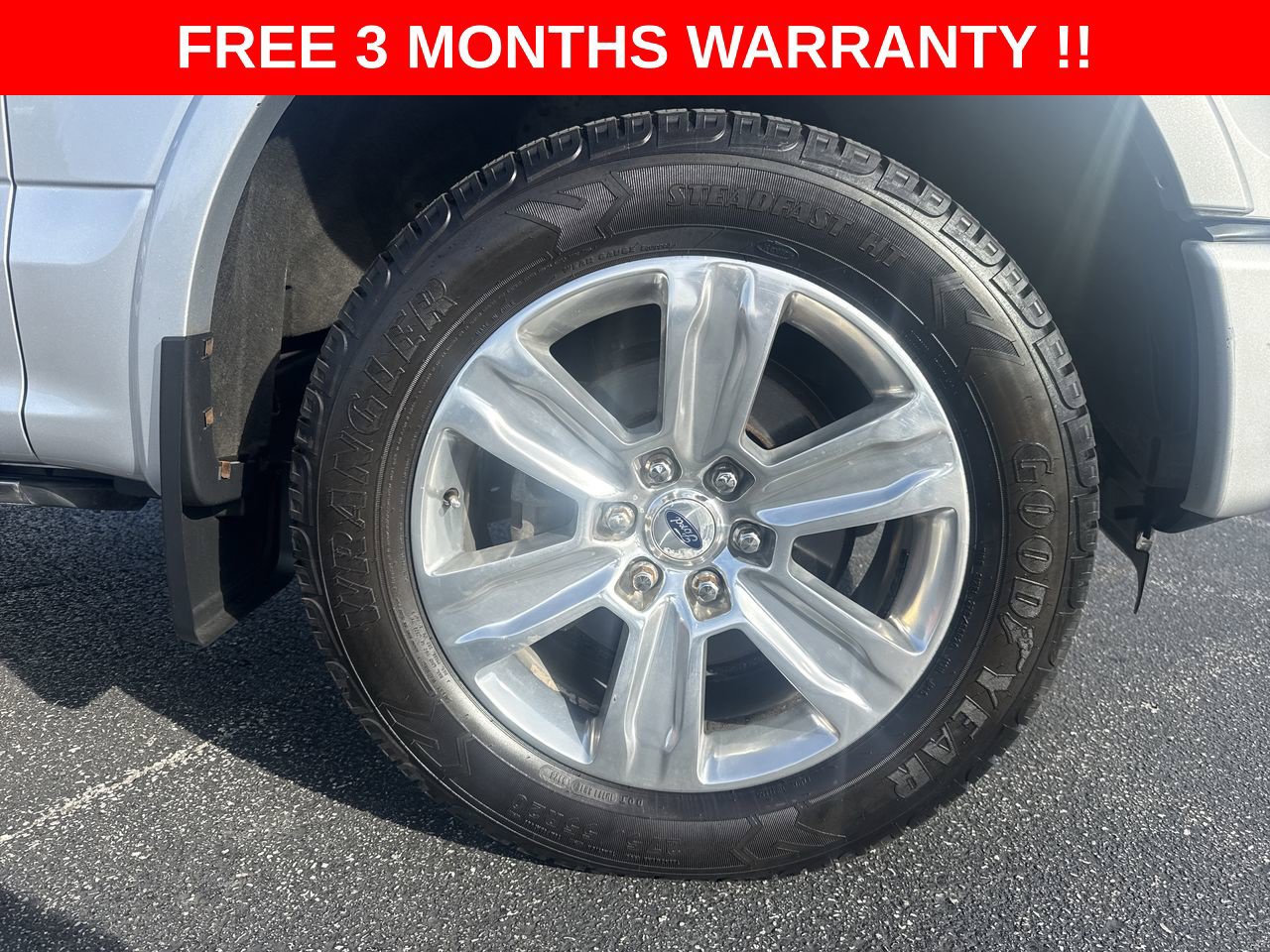 Used 2016 Ford F150 Platinum w/ Equipment Group 701A Luxury AWD/4WD image 10