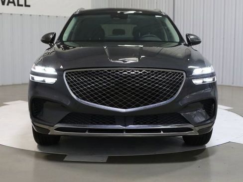 Used 2025 Genesis GV70 2.5T image 3
