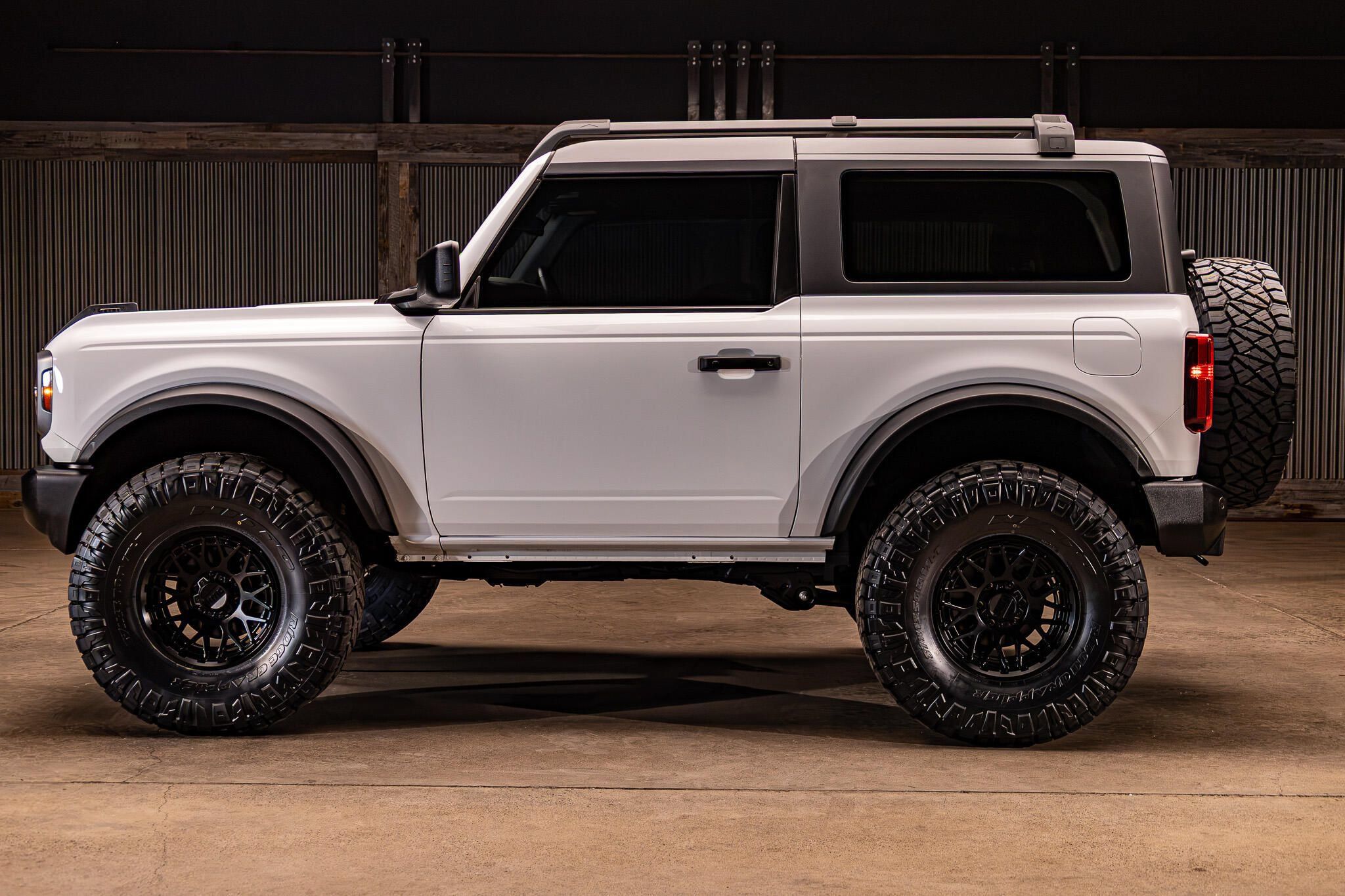 Used 2024 Ford Bronco Big Bend w/ Sasquatch Package AWD/4WD image 6