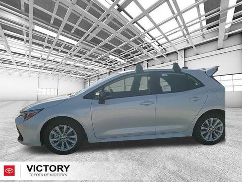 Used 2026 Toyota Corolla SE image 6