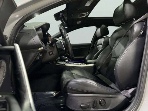 Used 2019 Kia Stinger GT1 image 26