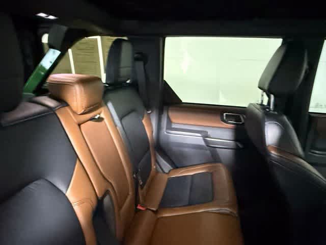 Used 2024 Ford Bronco Outer Banks AWD/4WD image 56