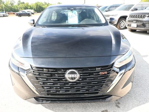 Used 2025 Nissan Sentra SR FWD image 6