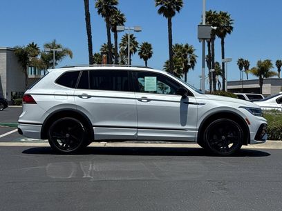 Used 2024 Volkswagen Tiguan SE R-Line