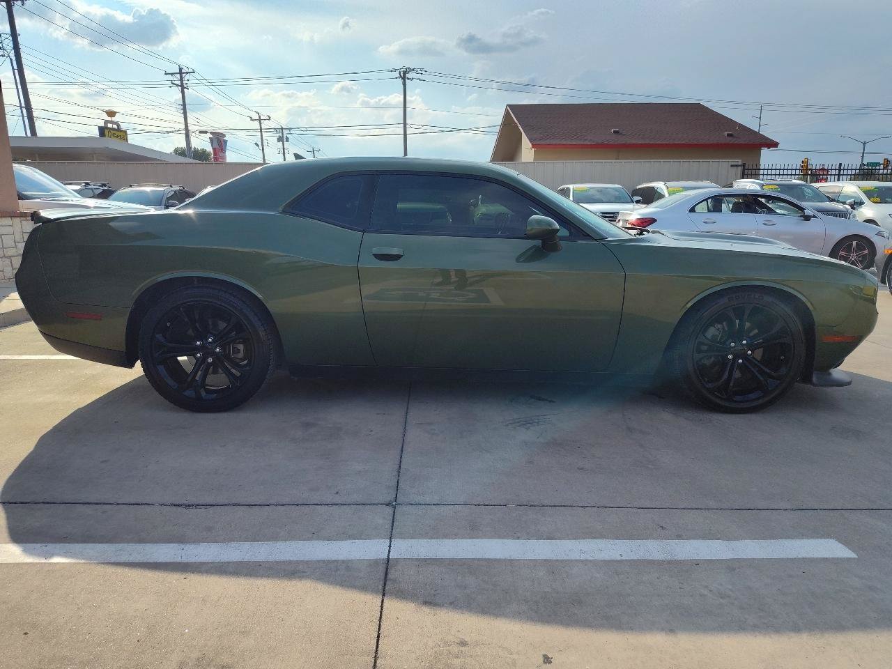 Used 2022 Dodge Challenger GT w/ Plus Package RWD image 3
