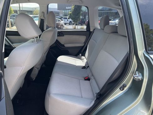 Used 2014 Subaru Forester 2.5i AWD/4WD image 26