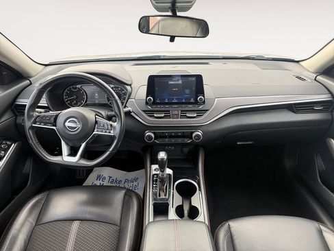 Used 2024 Nissan Altima 2.5 SR image 10