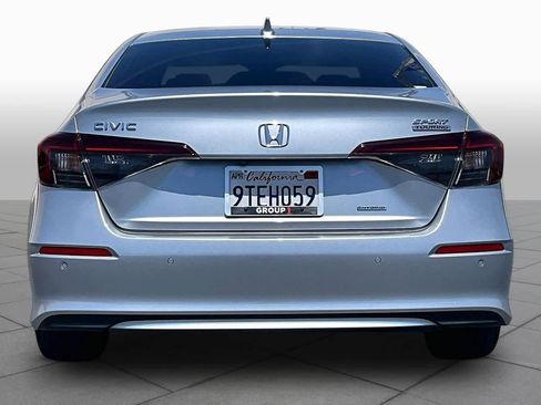 Used 2025 Honda Civic Sport Touring image 4