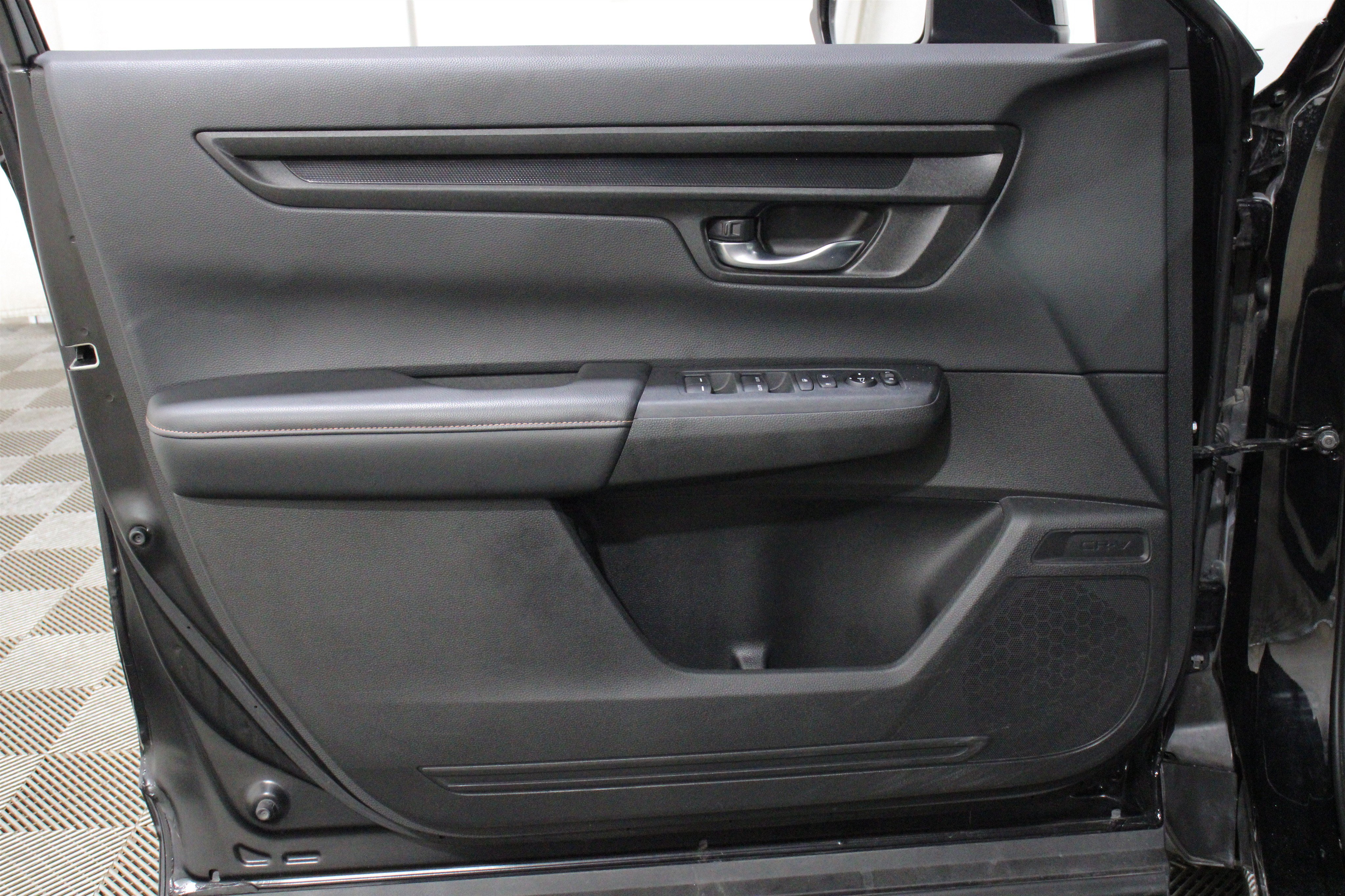 Used 2024 Honda CR-V Sport image 6