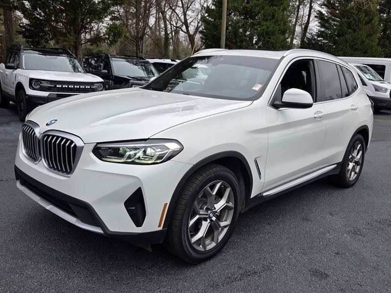 Used 2022 BMW X3 xDrive30i w/ Convenience Package AWD/4WD image 3