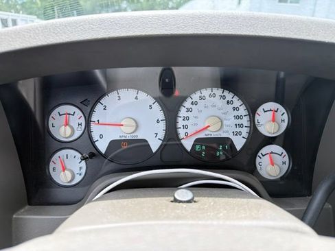 Used 2008 Dodge Ram 1500 Truck SLT RWD image 12