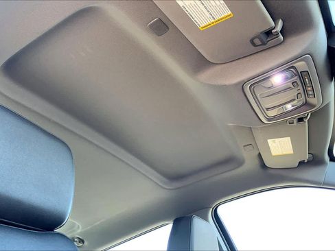 Used 2025 Chevrolet Silverado 2500 W/T image 14