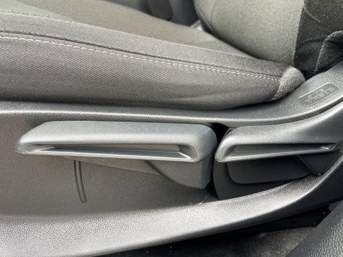 Used 2024 Honda CR-V LX image 24
