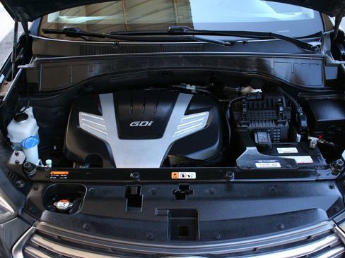 Used 2017 Hyundai Santa Fe FWD w/ Cargo Package image 12