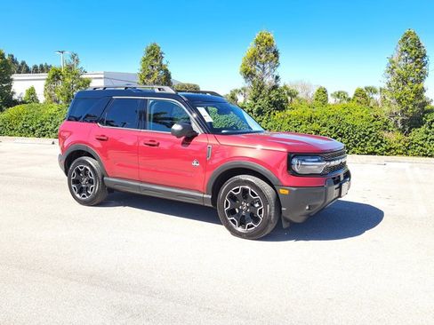 Certified 2025 Ford Bronco Sport Outer Banks w/ Outer Banks Tech Package+ image 34