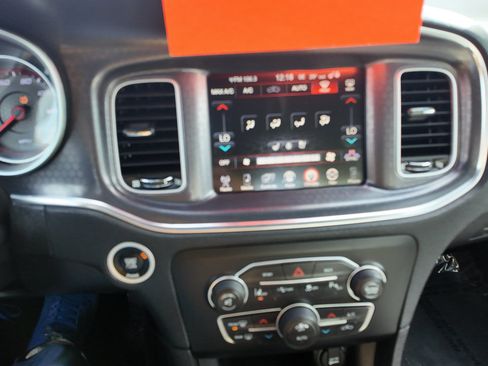 Used 2015 Dodge Charger SXT w/ AWD Premium Group image 12