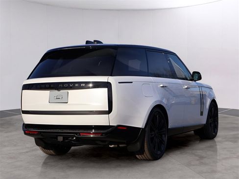 New 2026 Land Rover Range Rover SE image 7