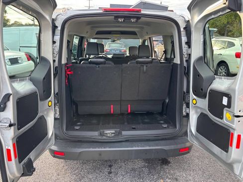 Used 2015 Ford Transit Connect XL image 11