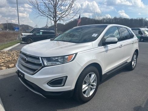 Used 2018 Ford Edge SEL w/ Equipment Group 201A image 2
