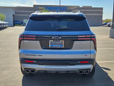 Certified 2024 Chevrolet Traverse Z71 w/ Enhanced Driving Package AWD/4WD image 4