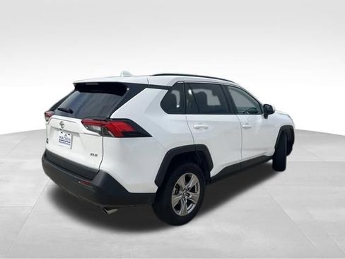 Used 2025 Toyota RAV4 XLE FWD image 9