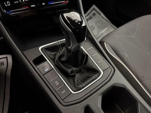 Used 2025 Volkswagen Jetta Sport FWD image 24