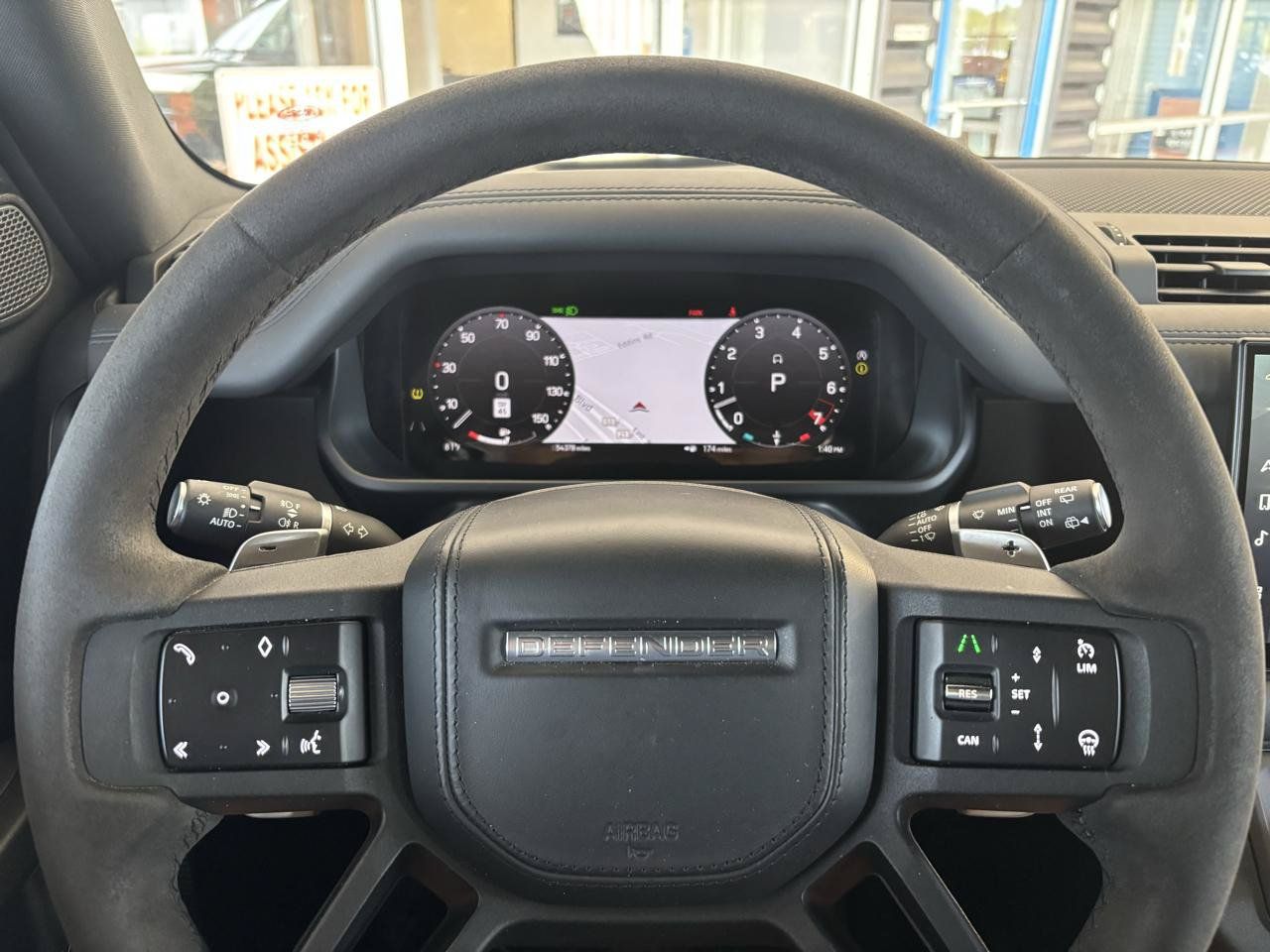 Used 2023 Land Rover Defender 110 V8 AWD/4WD image 16