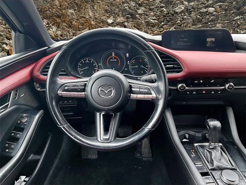 Used 2020 MAZDA MAZDA3 AWD Hatchback w/ Premium Pkg image 5