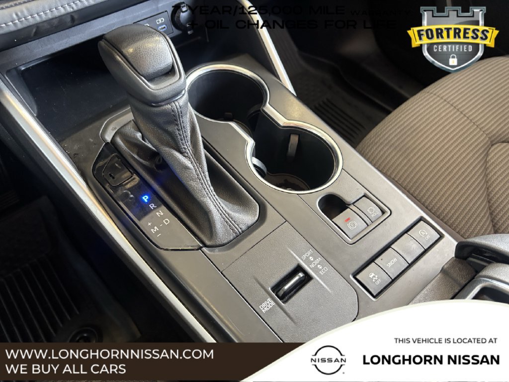 Used 2022 Toyota Highlander L FWD image 16