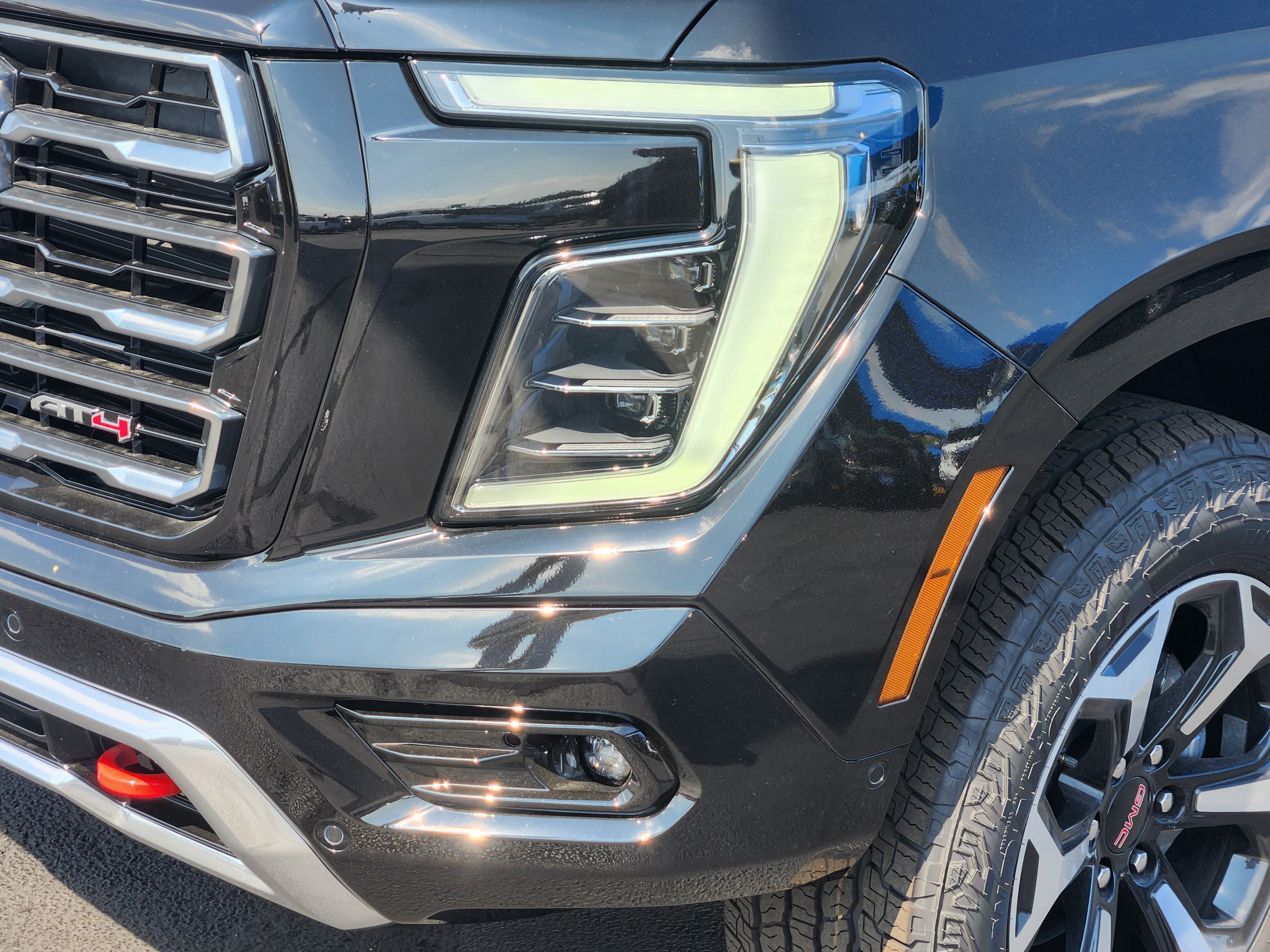New 2027 GMC Yukon AT4 w/ Technology Package AWD/4WD image 6