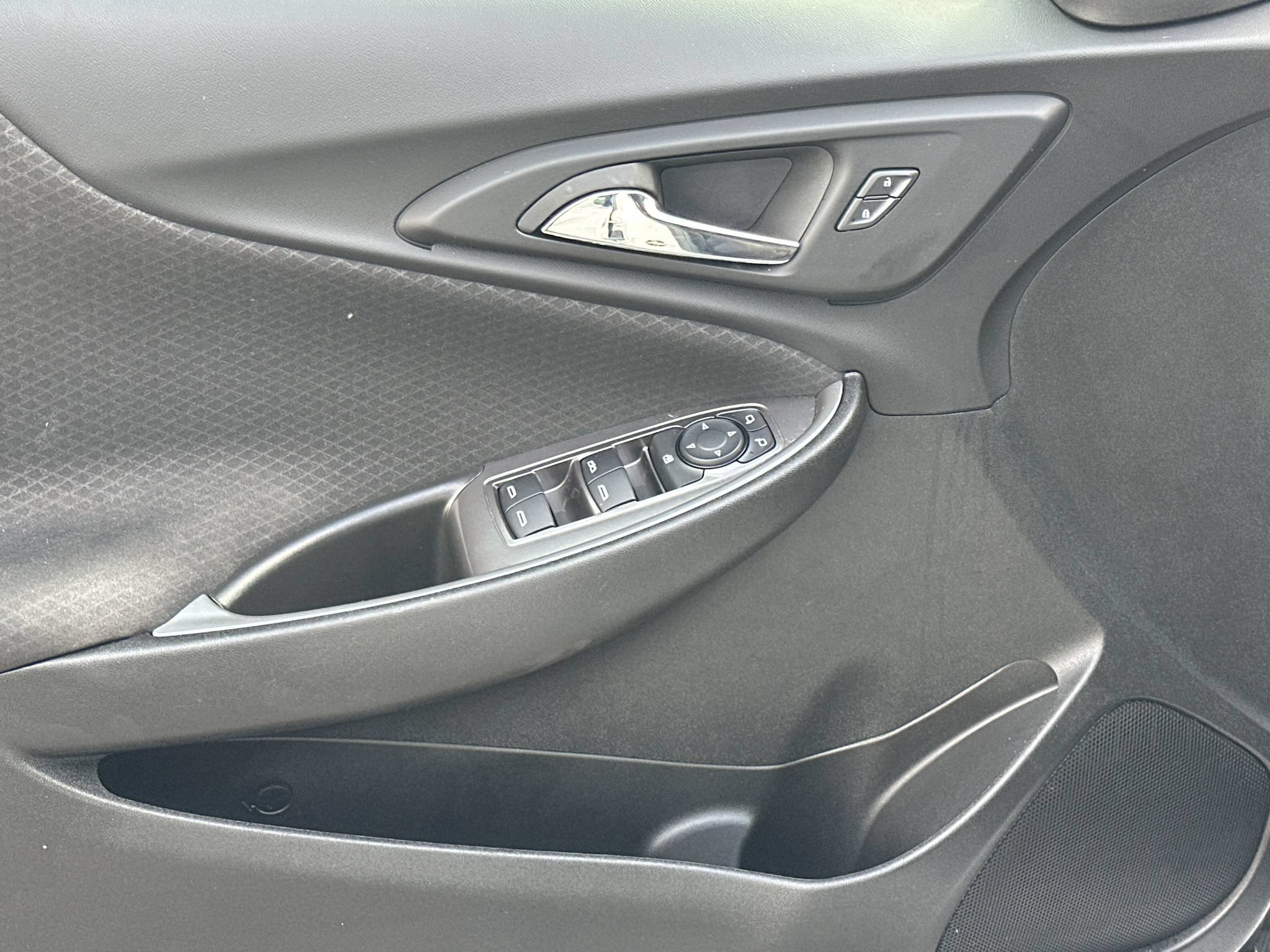 Used 2023 Chevrolet Malibu LT FWD image 10