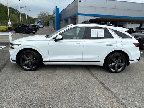 Used 2025 Genesis GV70 3.5T Sport w/ Sport Advanced Package AWD/4WD image 2
