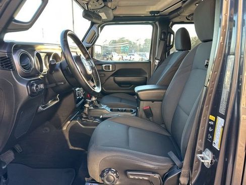 Certified 2021 Jeep Wrangler Unlimited Sport S image 9