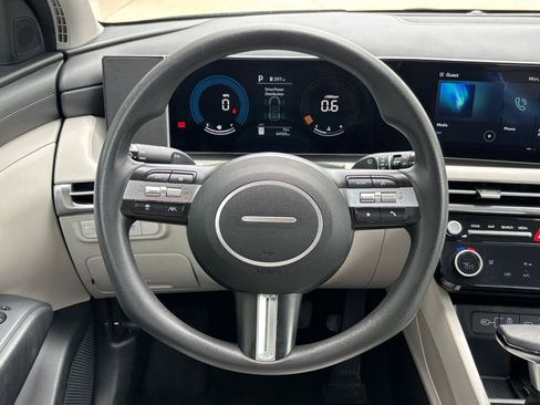 Used 2025 Hyundai Tucson SEL image 30