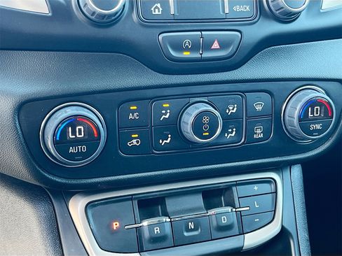 Used 2024 GMC Terrain Denali image 16