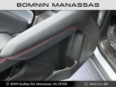 Used 2024 Chevrolet Colorado Z71 w/ Z71 Convenience Package 2 image 14